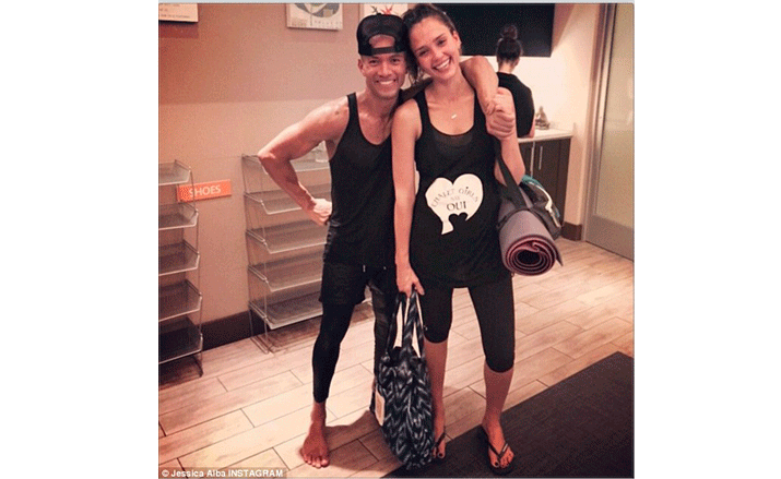 1413177196837_wps_86_Jessica_Alba_Instagram-c