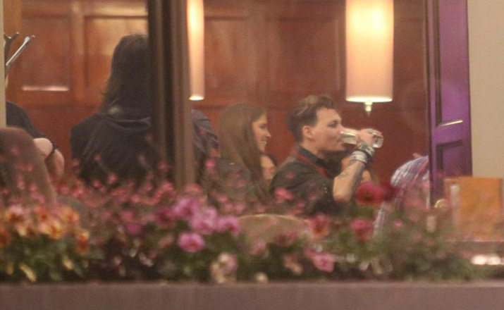 34CA646700000578-3617636-Relaxing_Depp_52_is_reported_to_have_spent_most_of_his_band_s_Eu-m-4_1464698711278 (1)