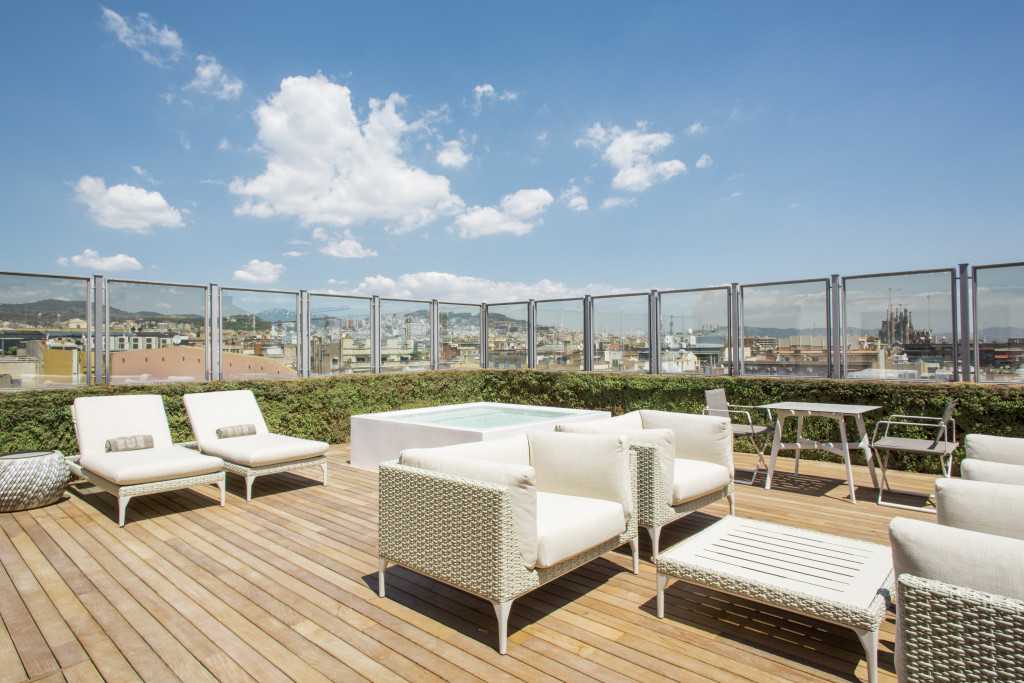 majestic-royal-penthouse-terrace-sagrada-familia-3