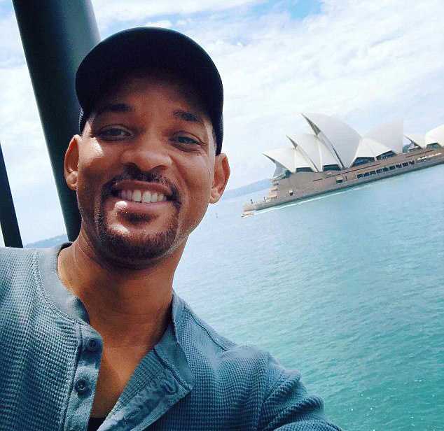 480A5A0F00000578-5266963-_It_broke_me_y_all_Will_Smith_49_couldn_t_contain_his_excitement-a-28_1516066180397